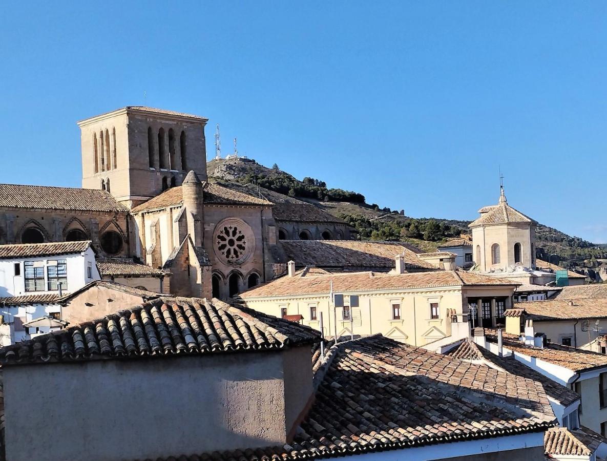 Casa Flores. Cuenca  Bagian luar foto