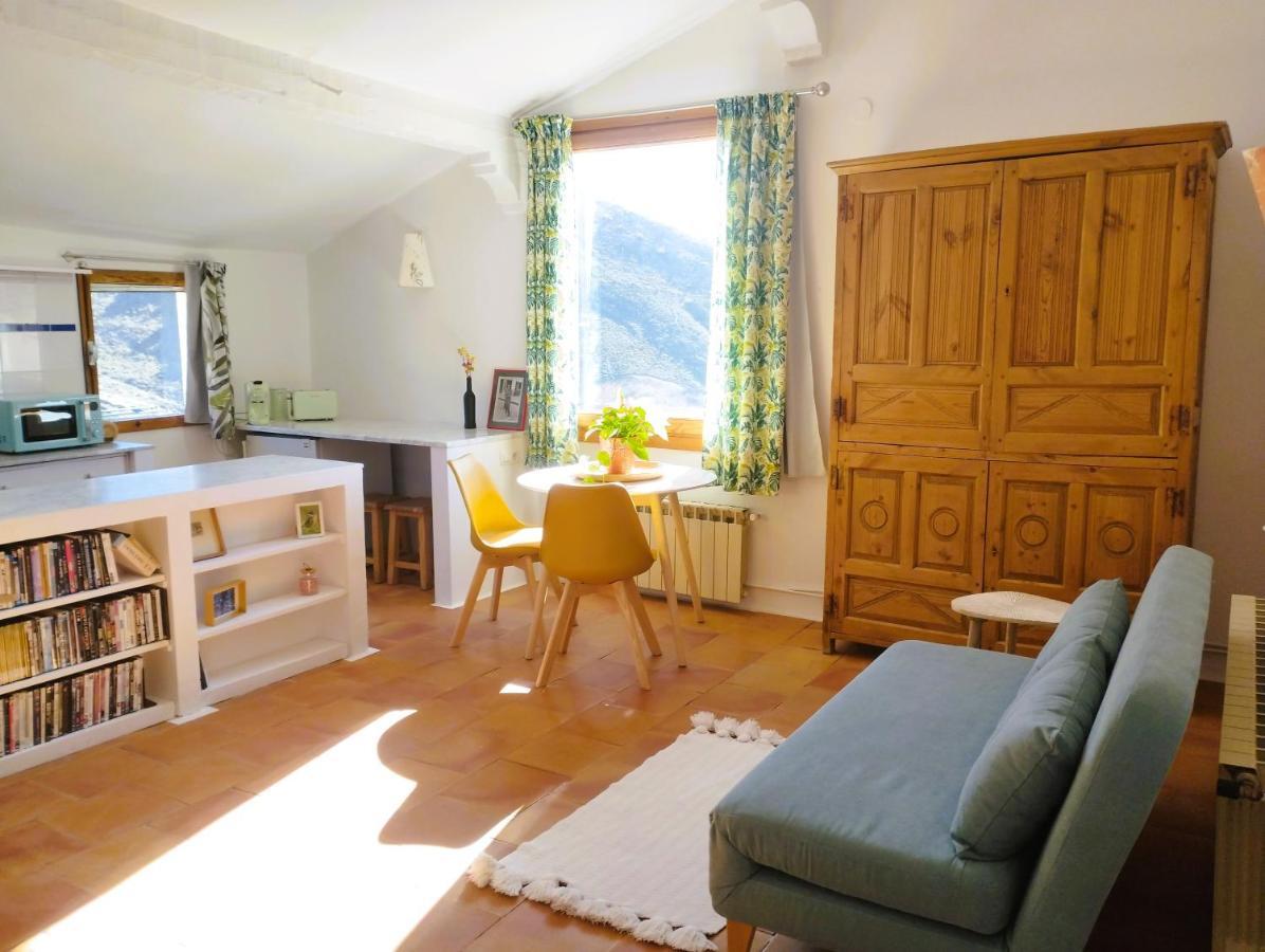 Casa Flores. Cuenca  Bagian luar foto
